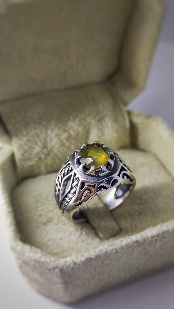 جواهر یاقوت زرد